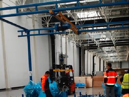 發(fā)動(dòng)機(jī)工廠物流搬運(yùn)技術(shù)開發(fā) 智能化轉(zhuǎn)型與效率提升